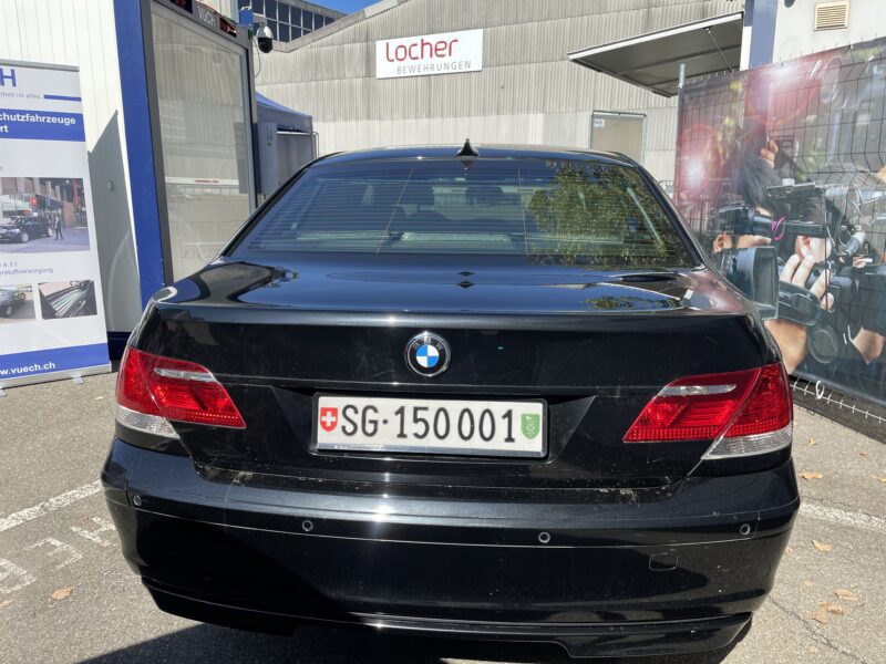 BMW 760 - Bild 1