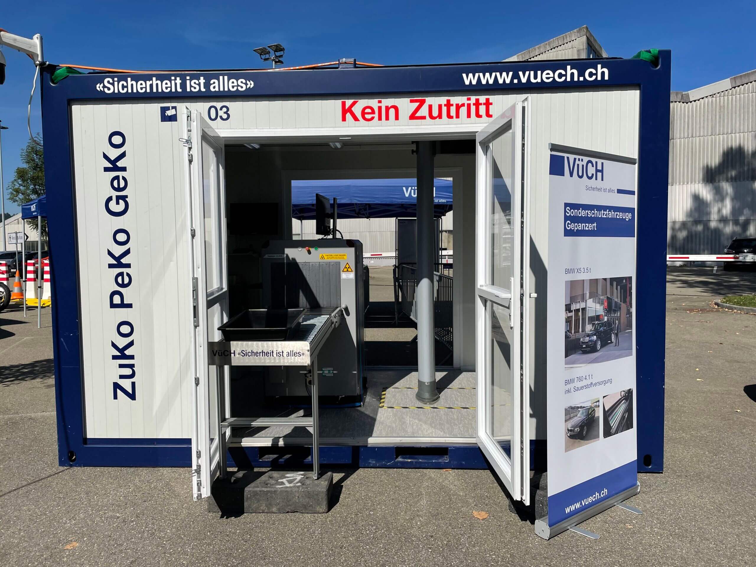 ZuKO PeKo GeKo Container